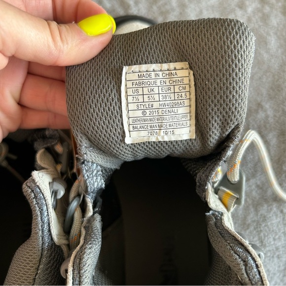 NWT Denali Hiking, Camping, Outdoor, Gorpcore, Boots - Tan, Gray and Black, - Picture 4 of 9